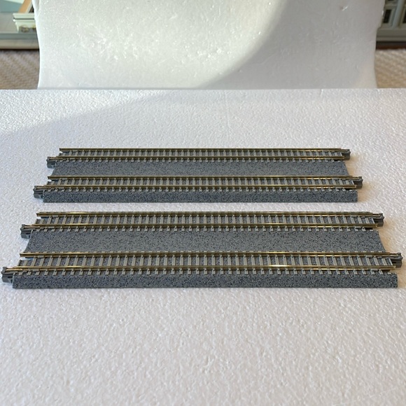 Kato 20-014 – 2 Pezzi Di Rotaie Dritte Doppie Lastra In Scala N (1/160) – Modellismo Ferroviario Giapponese